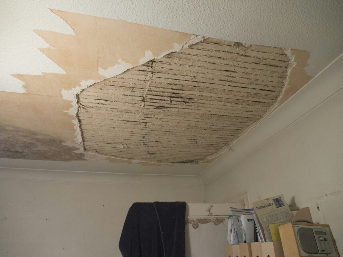 A maintenance issue being photographed and reported